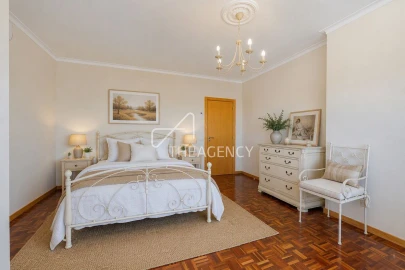 Apartamento T4 para Venda em Quarteira