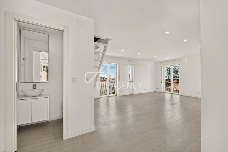 Apartamento T2 para Venda em Cascais e Estoril Foto 8