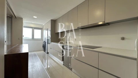 Apartamento T3 para Venda em Ferreiros e Gondizalves