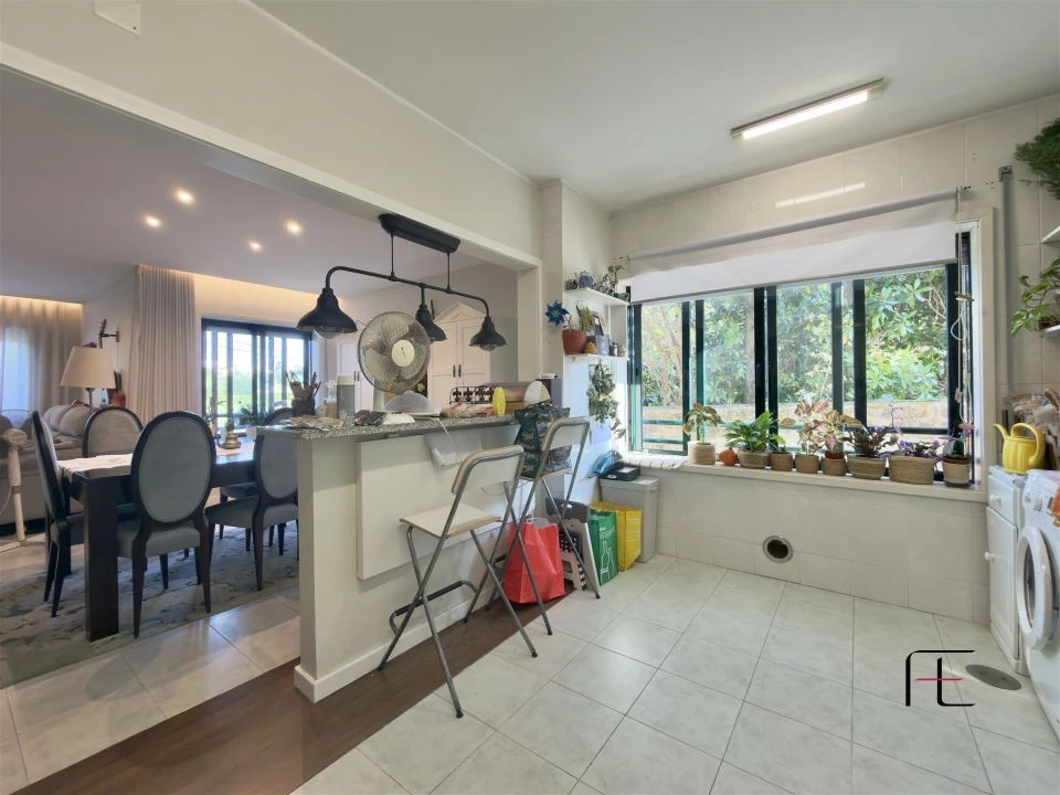 Apartamento T3 para Venda em Mafamude e Vilar do Paraíso Foto 12