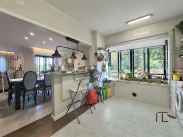 Apartamento T3 para Venda em Mafamude e Vilar do Paraíso