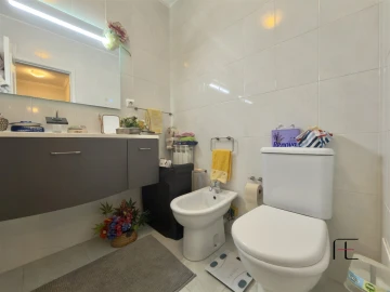 Apartamento T3 para Venda em Mafamude e Vilar do Paraíso