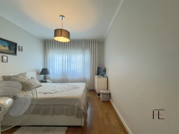 Apartamento T3 para Venda em Mafamude e Vilar do Paraíso