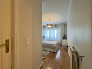 Apartamento T3 para Venda em Mafamude e Vilar do Paraíso