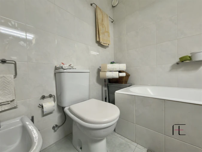 Apartamento T3 para Venda em Mafamude e Vilar do Paraíso Foto 38