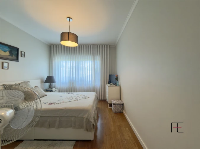 Apartamento T3 para Venda em Mafamude e Vilar do Paraíso Foto 29