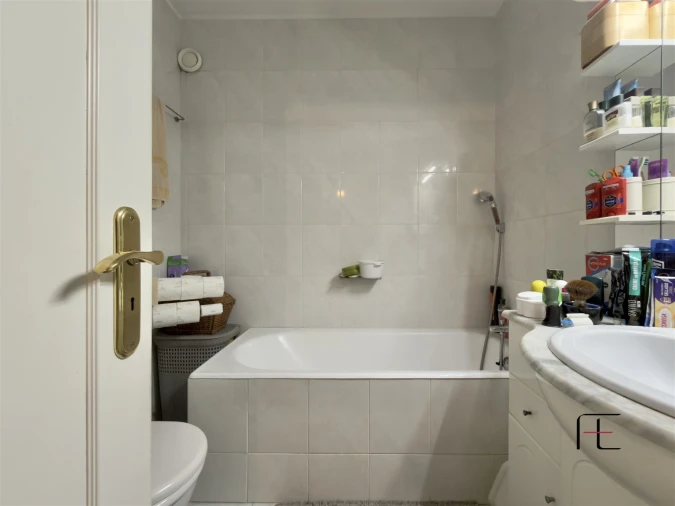 Apartamento T3 para Venda em Mafamude e Vilar do Paraíso Foto 37