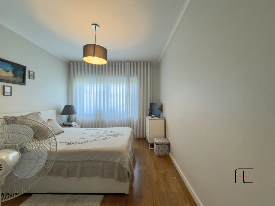 Apartamento T3 para Venda em Mafamude e Vilar do Paraíso Foto 29