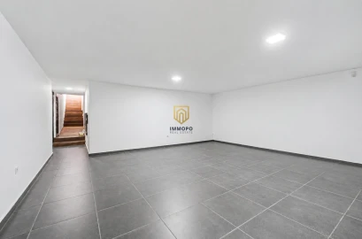 Moradia T4 para Venda em Parada de Todeia
