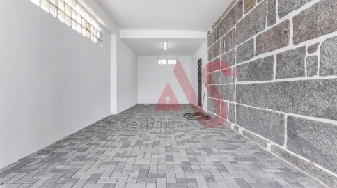 Moradia T4 para Venda em Brito
