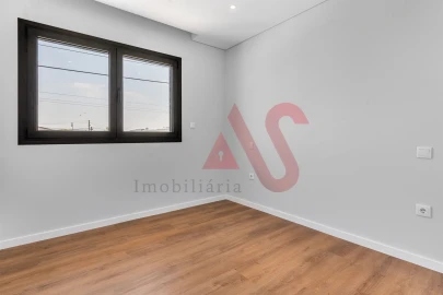 Moradia T4 para Venda em Brito