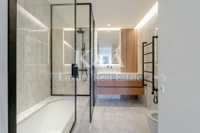 Apartamento T4 para Venda em Aldoar, Foz do Douro e Nevogilde