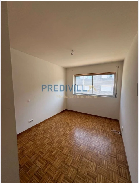 Apartamento T4 para Venda em Arcos de Valdevez (São Paio) e Giela