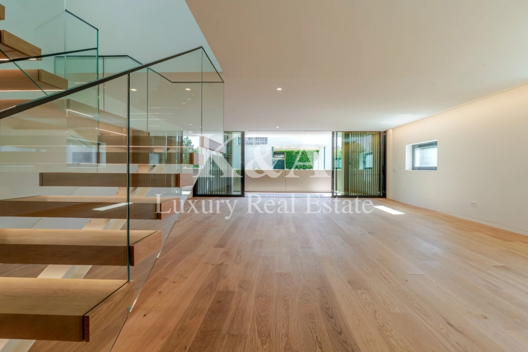 Apartamento T4 para Venda em Lordelo do Ouro e Massarelos Foto 4