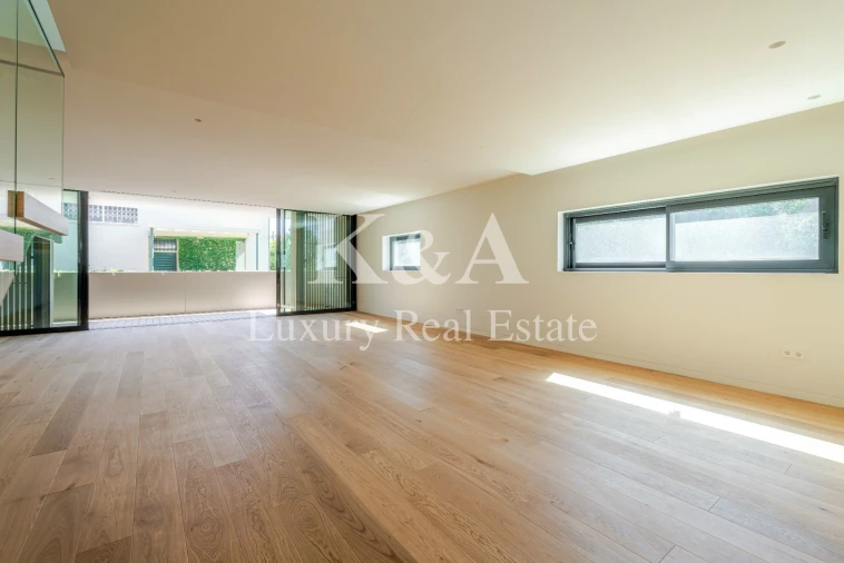 Apartamento T4 para Venda em Lordelo do Ouro e Massarelos Foto 7