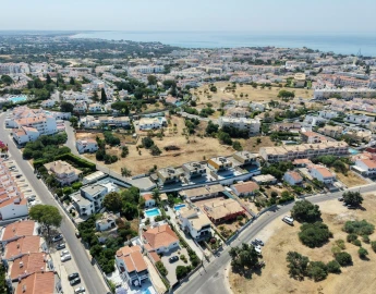 Moradia T3 para Venda em Albufeira e Olhos de Água