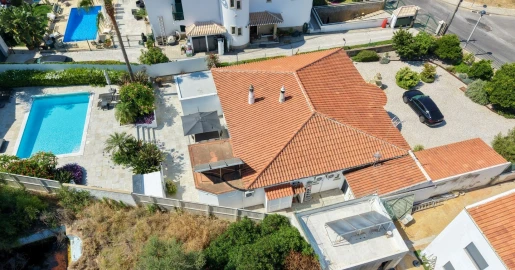 Moradia T3 para Venda em Albufeira e Olhos de Água