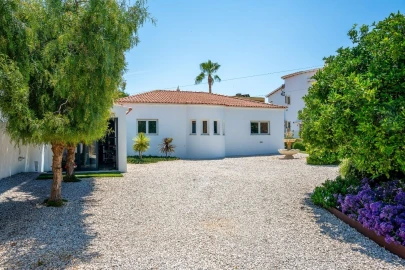 Moradia T3 para Venda em Albufeira e Olhos de Água