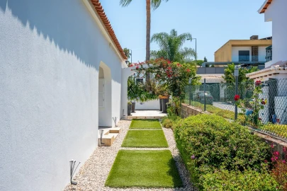 Moradia T3 para Venda em Albufeira e Olhos de Água