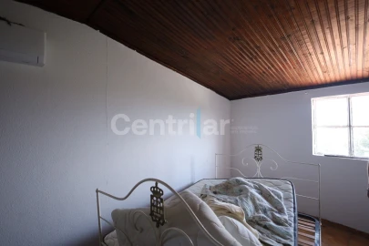 Moradia T2 para Venda em Tavares (Chãs, Várzea e Travanca)