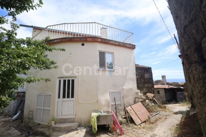 Moradia T2 para Venda em Tavares (Chãs, Várzea e Travanca)