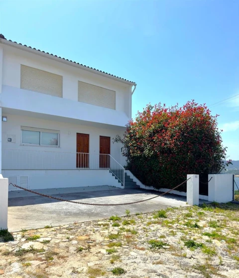 Moradia T3 para Venda em Gondarem