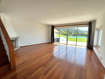 Moradia T3 para Venda em Gondarem