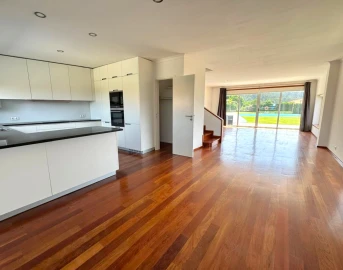Moradia T3 para Venda em Gondarem