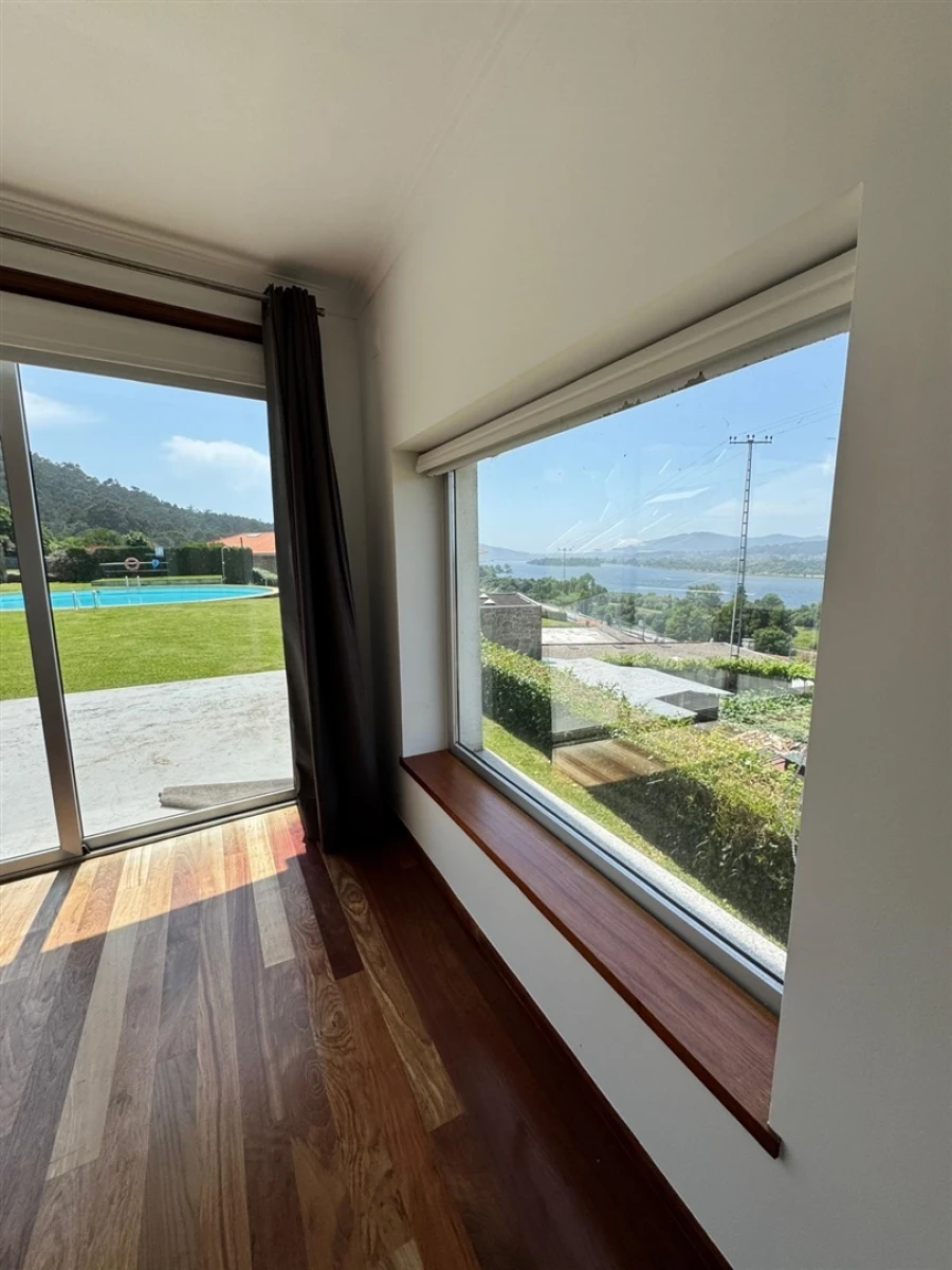 Moradia T3 para Venda em Gondarem Foto 13