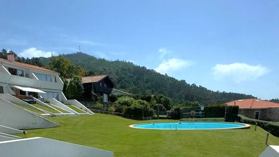 Moradia T3 para Venda em Gondarem