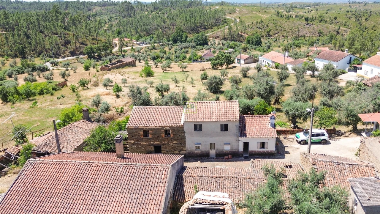 Moradia T3 para Venda em Sarzedas Foto 5