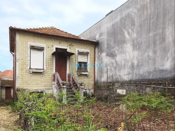 Moradia T4 para Venda em Aldoar, Foz do Douro e Nevogilde