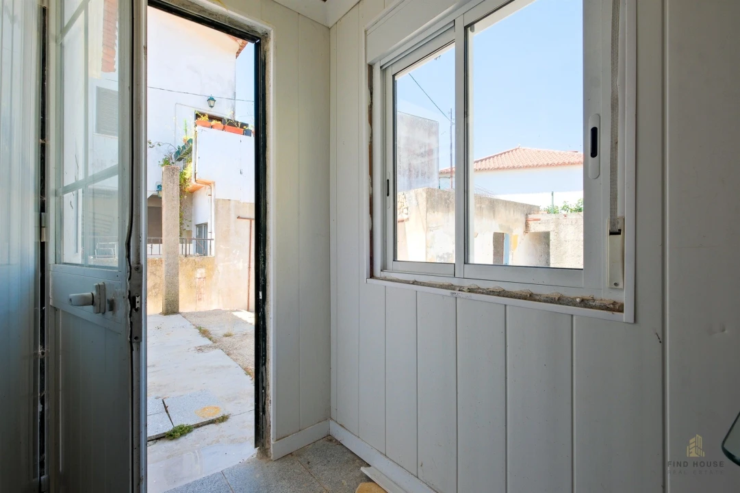 Moradia T4 para Venda em Loures Foto 9