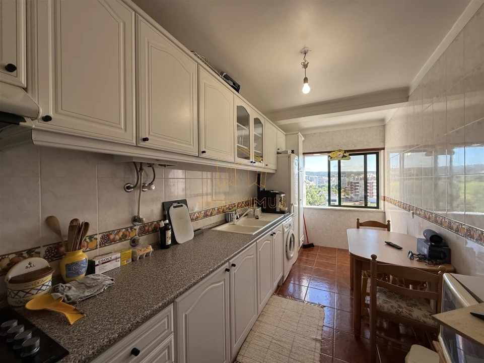 Apartamento T2 para Venda em Buarcos Foto 5