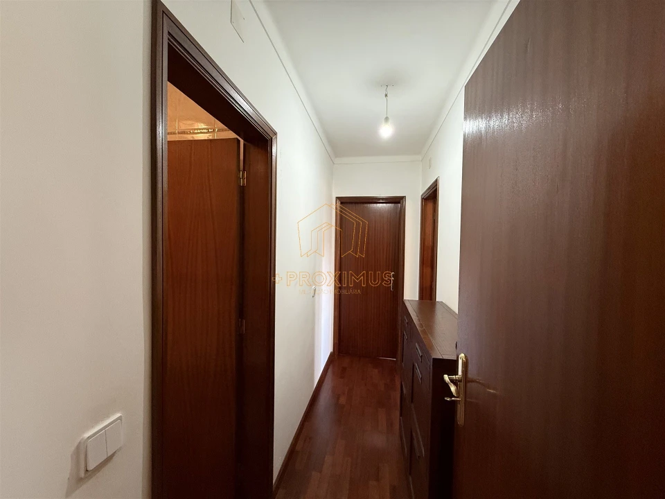 Apartamento T2 para Venda em Buarcos Foto 9