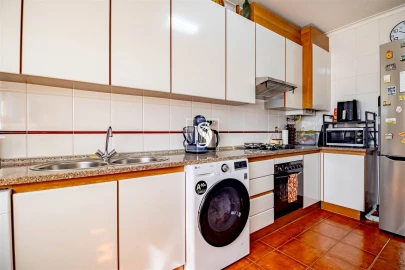 Apartamento T2 para Venda em Amarante (São Gonçalo), Madalena, Cepelos e Gatão