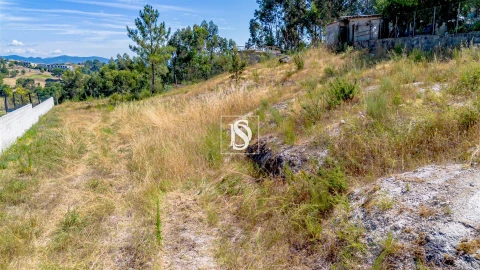 Terreno para Venda em Louredo