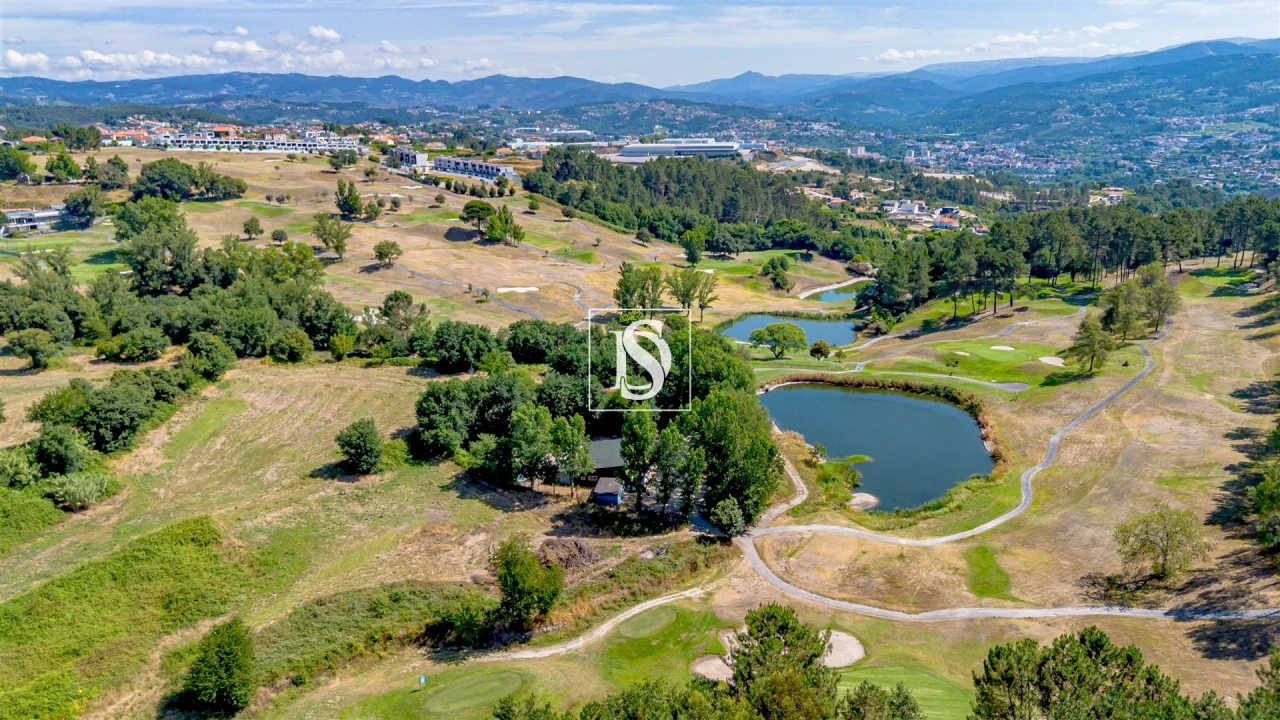 Terreno para Venda em Louredo Foto 14