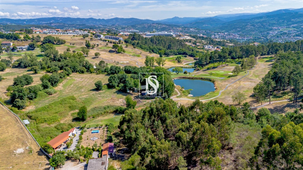 Terreno para Venda em Louredo Foto 15