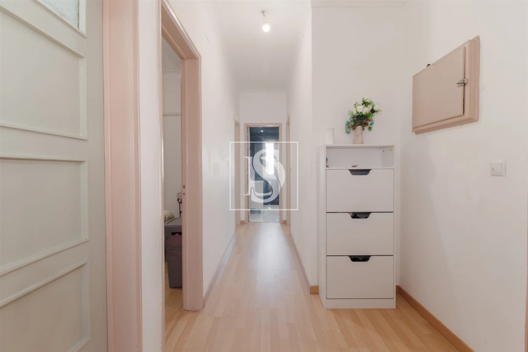 Apartamento T2 para Venda em Amora Foto 9