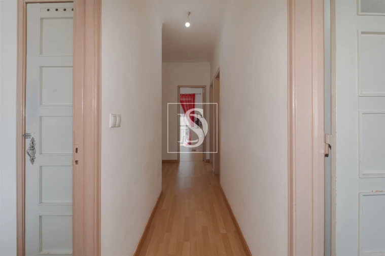 Apartamento T2 para Venda em Amora Foto 3