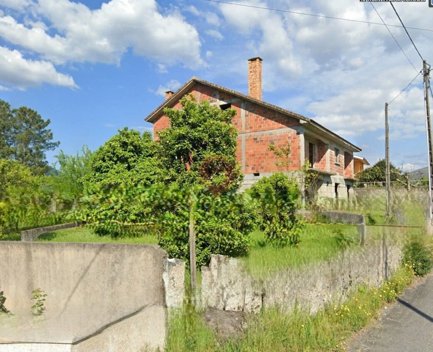 Moradia T4 para Venda em Barbeita Foto 3
