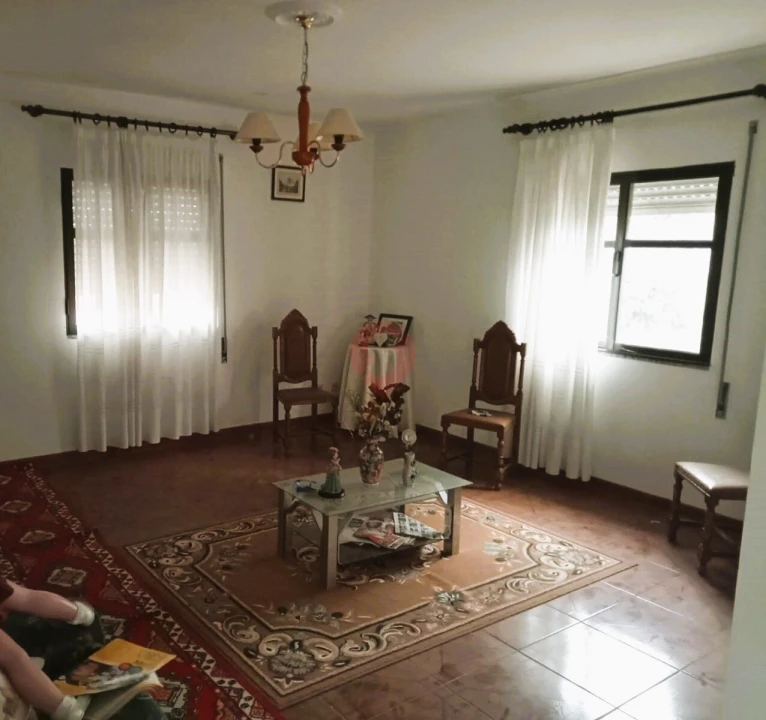 Moradia T1 para Venda em Ceivães e Badim Foto 3