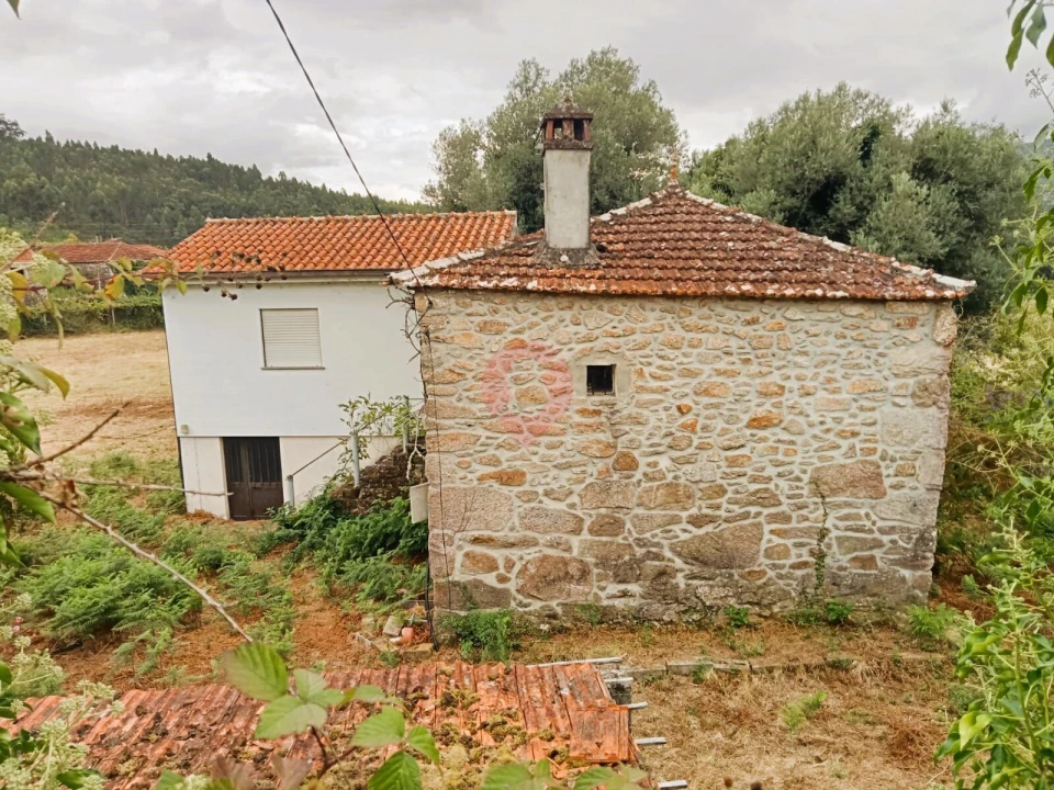 Moradia T1 para Venda em Ceivães e Badim Foto 1