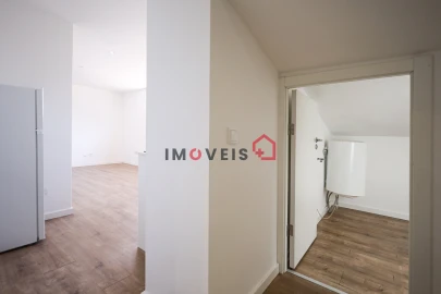 Apartamento T1 para Venda em Leiria, Pousos, Barreira e Cortes