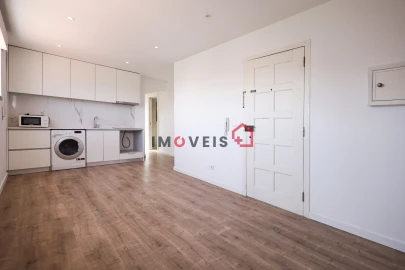 Apartamento T1 para Venda em Leiria, Pousos, Barreira e Cortes