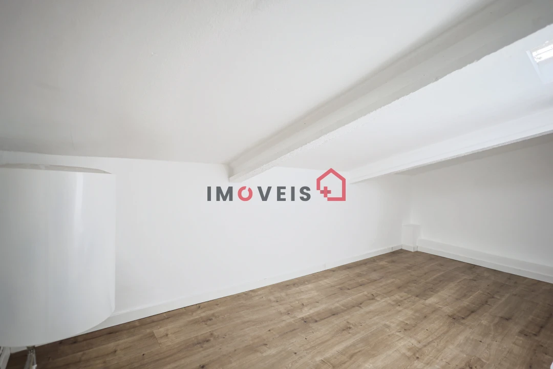 Apartamento T1 para Venda em Leiria, Pousos, Barreira e Cortes Foto 9
