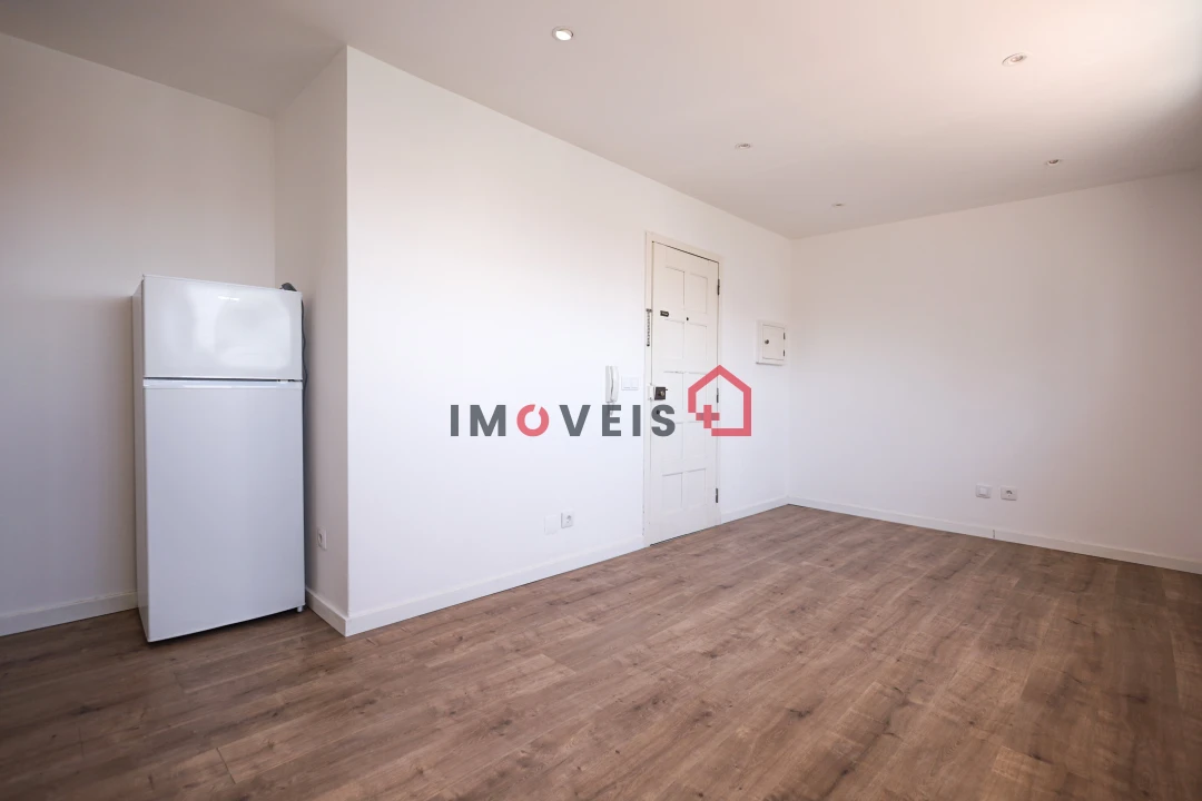 Apartamento T1 para Venda em Leiria, Pousos, Barreira e Cortes Foto 2
