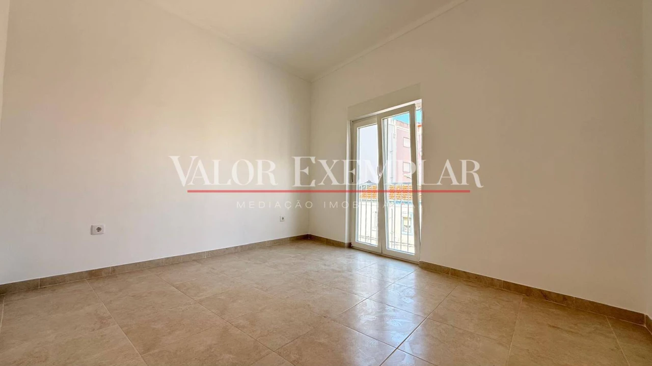 Apartamento T3 para Venda em Alcochete Foto 13