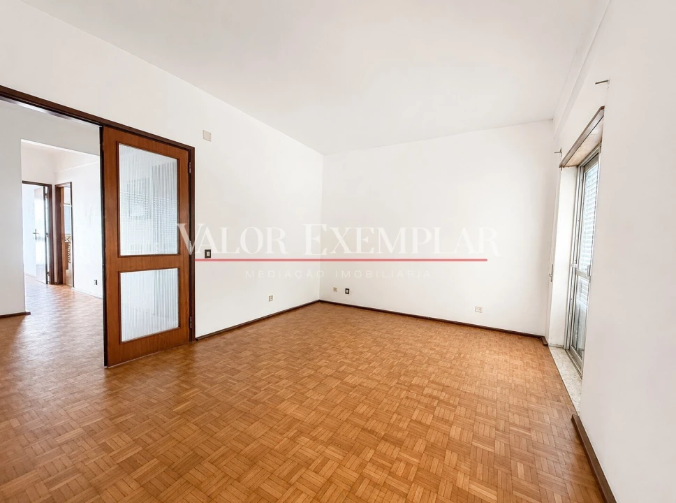 Apartamento T3 para Venda em União das Freguesias de Setúbal Foto 3